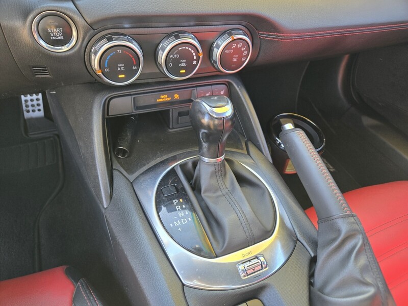 2020 Fiat 124 Spider Abarth photo 20