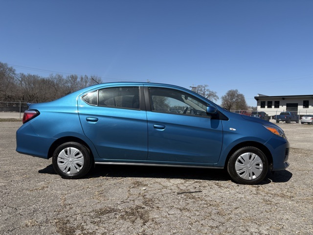2024 Mitsubishi Mirage G4 ES photo 4