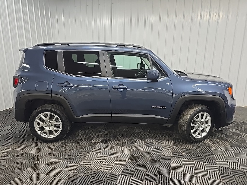 2020 Jeep Renegade Latitude photo 2