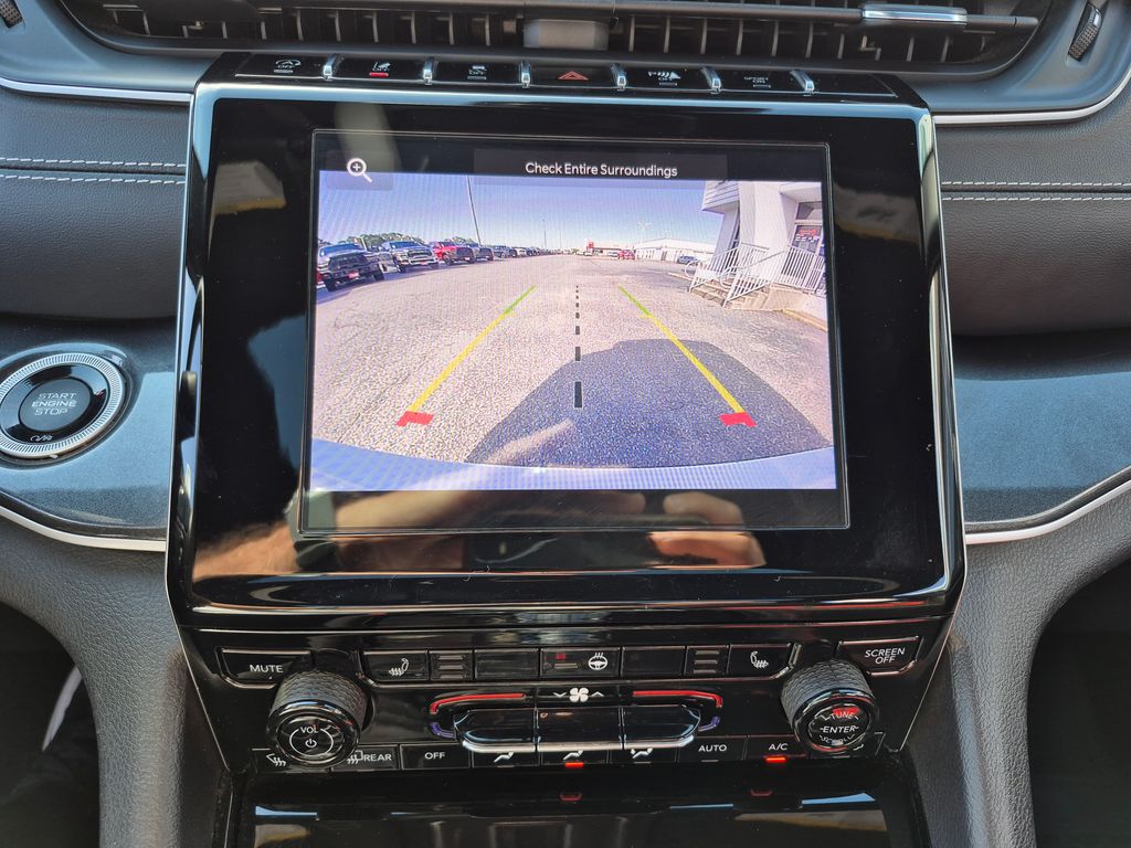 2021 Jeep Grand Cherokee Altitude photo 15