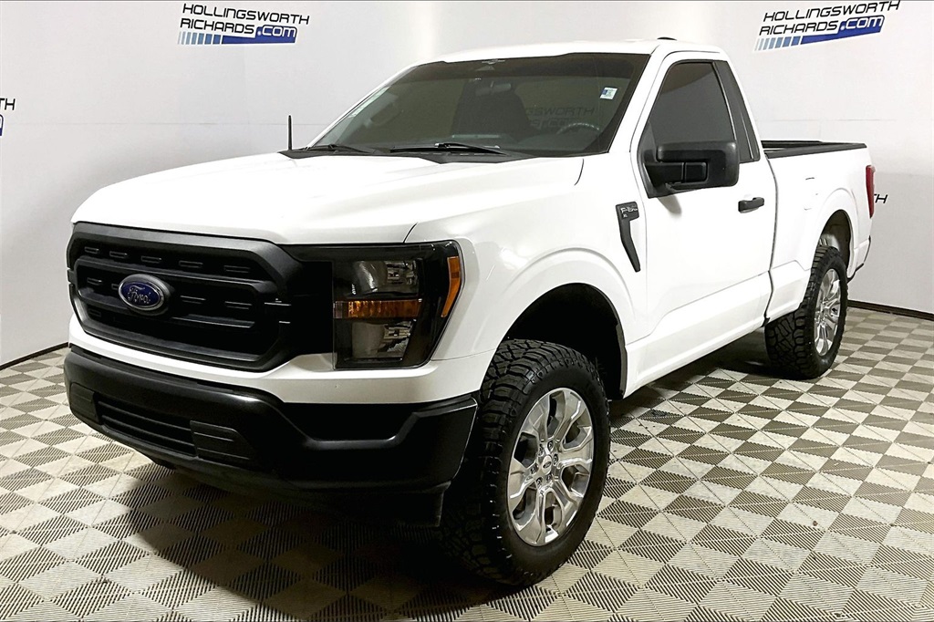 2023 Ford F-150 XL's photo