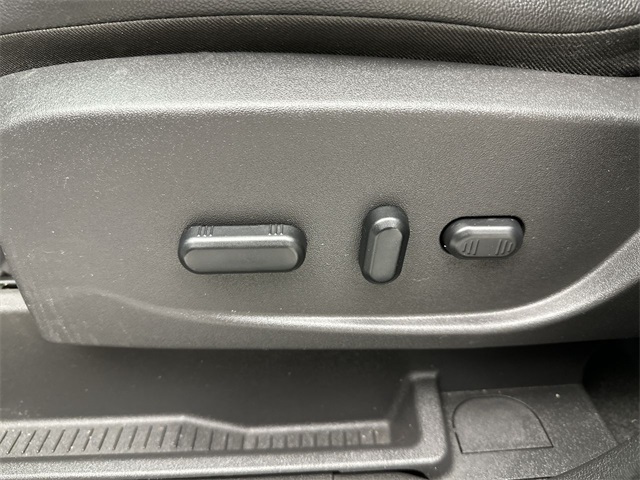 2013 Ford Escape Titanium photo 4