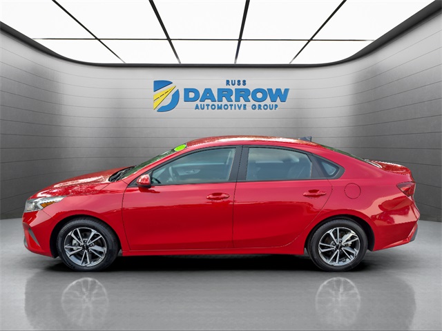 2023 Kia Forte LXS photo 2