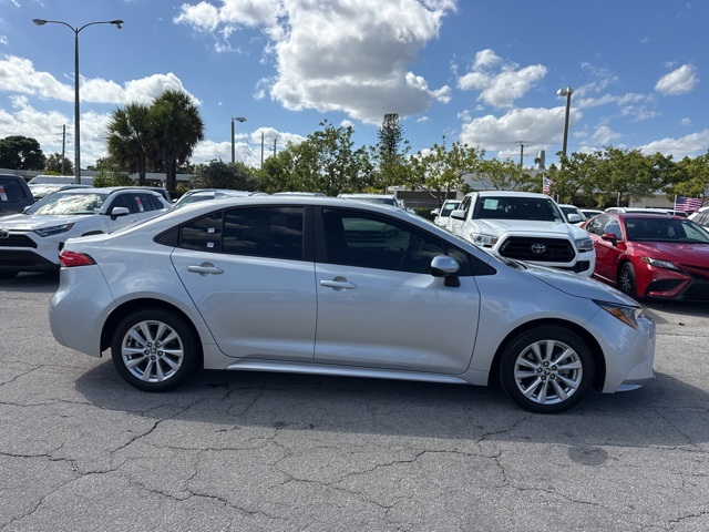 Used 2025 Toyota Corolla LE with VIN 5YFB4MDEXSP233743 for sale in Kansas City