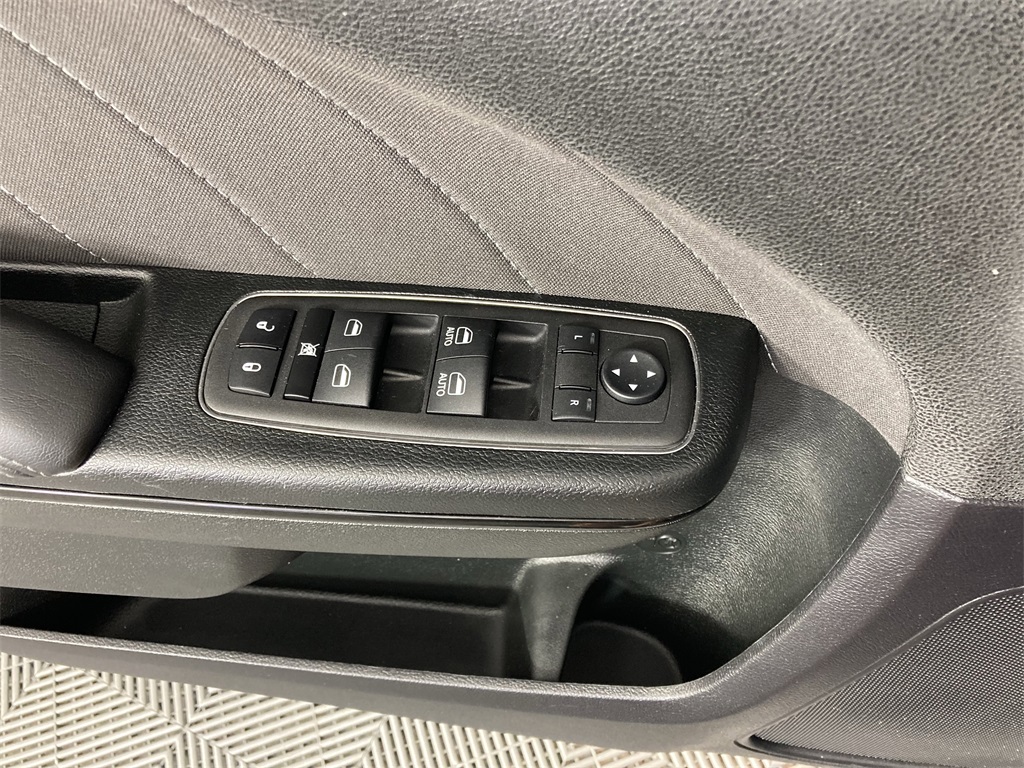 2023 Dodge Charger R/T photo 14