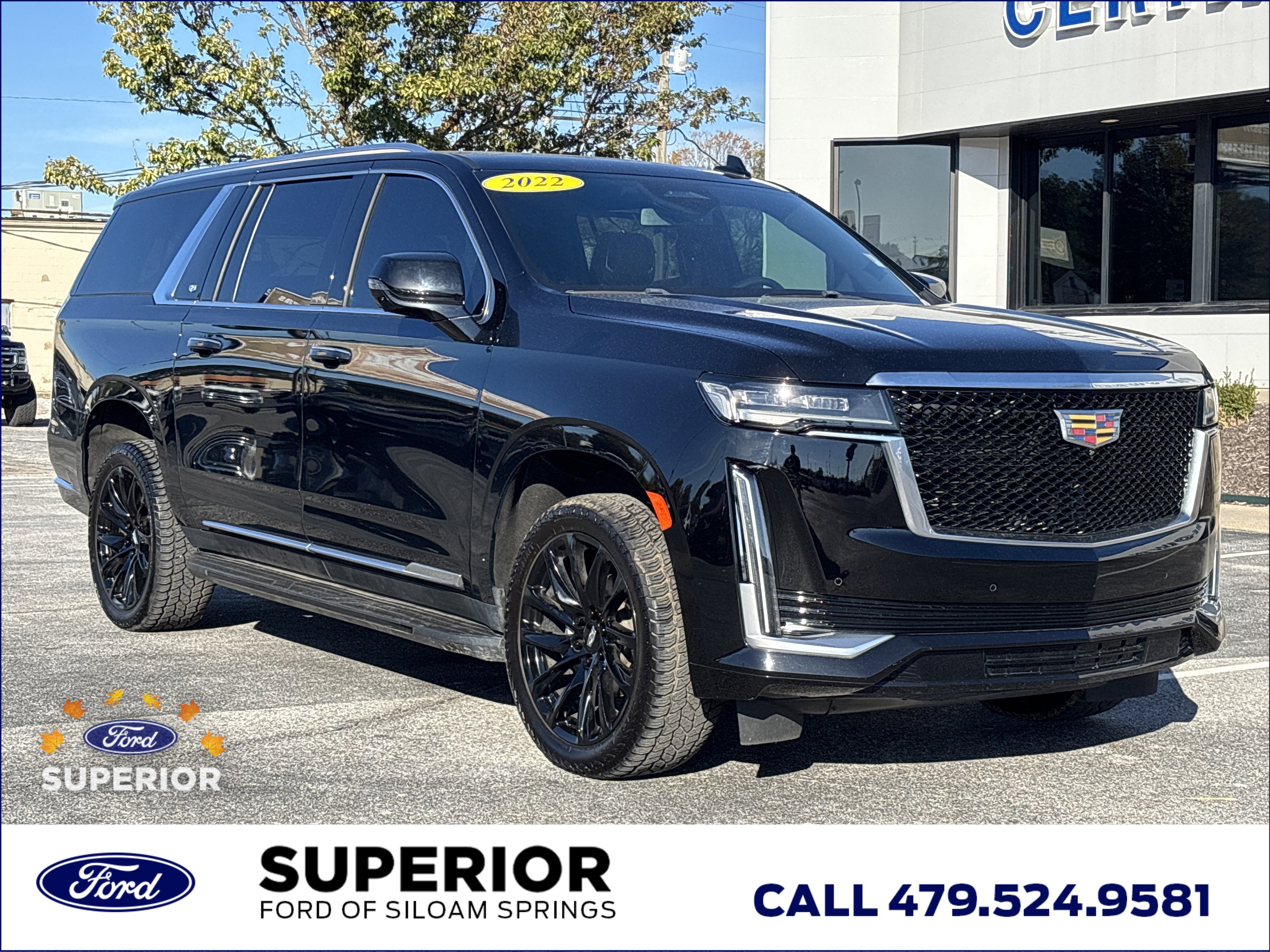 2022 Cadillac Escalade ESV Luxury's photo