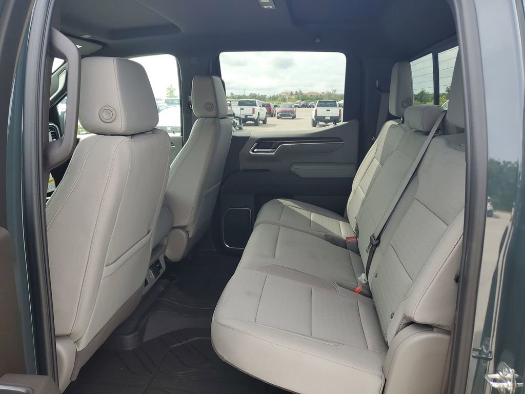 2025 Chevrolet Silverado 1500 LT photo 23