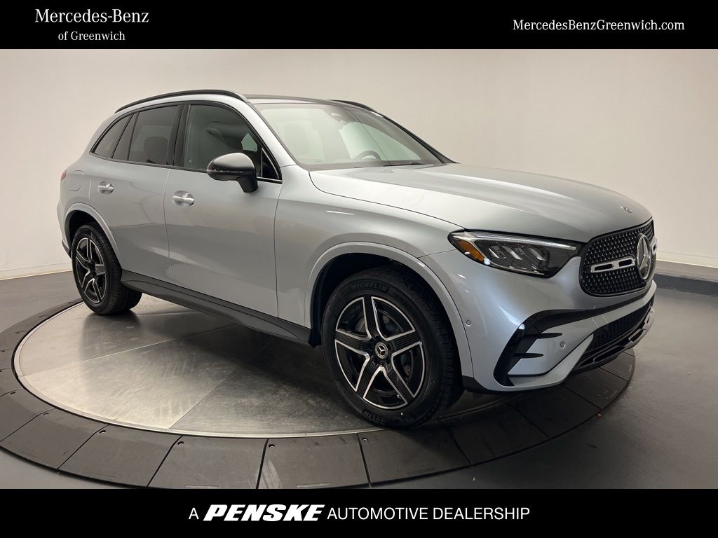 2026 Mercedes-Benz GLC Base's photo