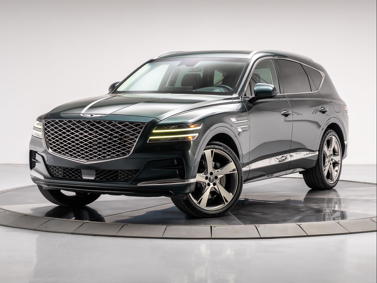 2023 GENESIS GV80's photo