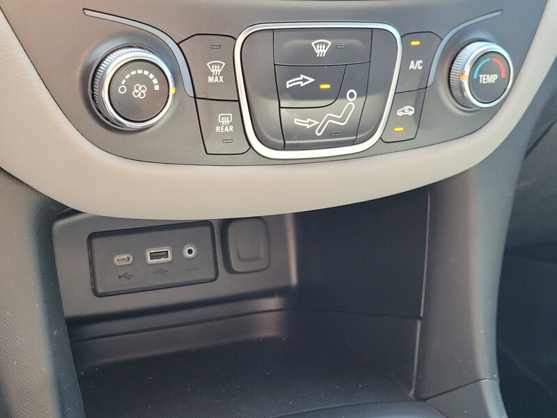 2023 Chevrolet Equinox LS photo 18