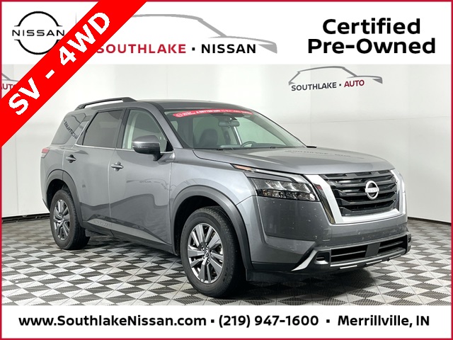 2025 Nissan Pathfinder SV's photo