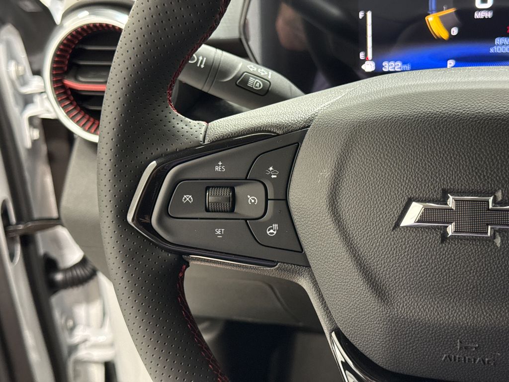 2025 Chevrolet Trax photo 14