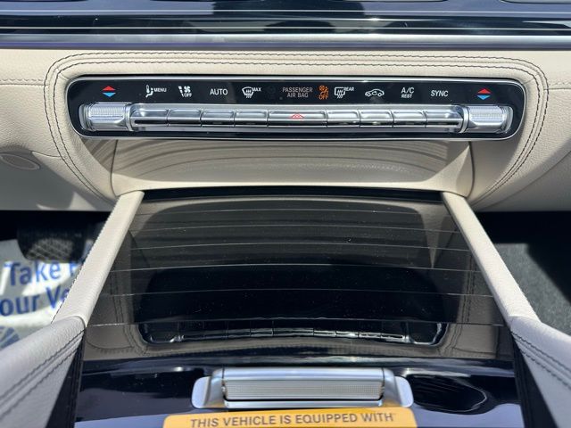 2026 Mercedes Benz GLS 450 4MATIC photo 33