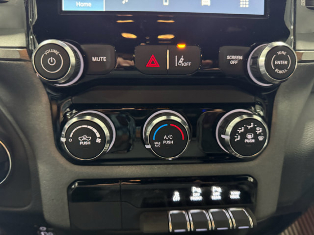 2026 Ram 1500 Tradesman photo 31