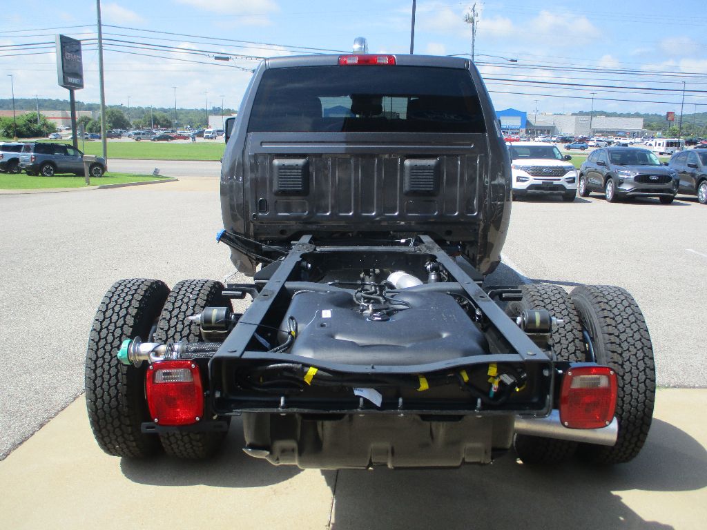 2025 Ram 3500 Tradesman photo 16