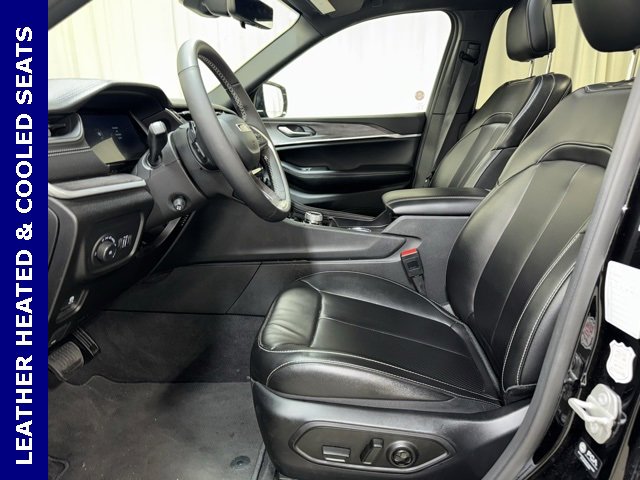 2024 Jeep Grand Cherokee Limited photo 9