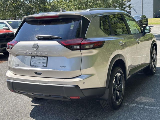 2026 Nissan Rogue SV photo 4