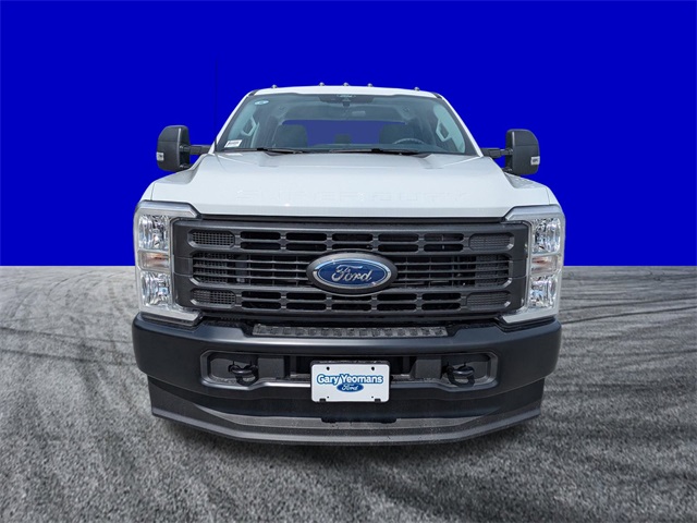2026 Ford F-350 XL photo 9