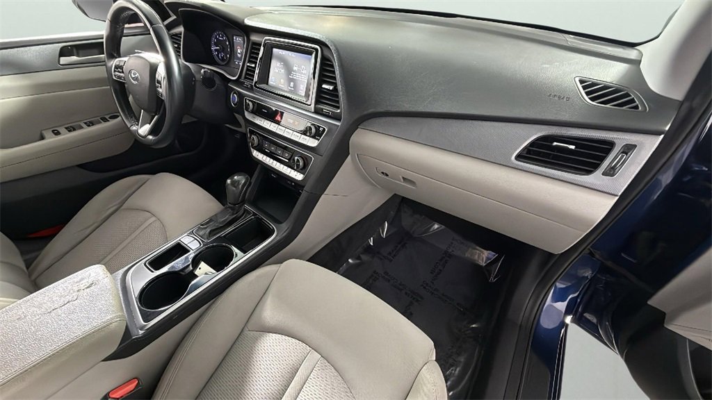 2018 Hyundai Sonata SEL photo 30