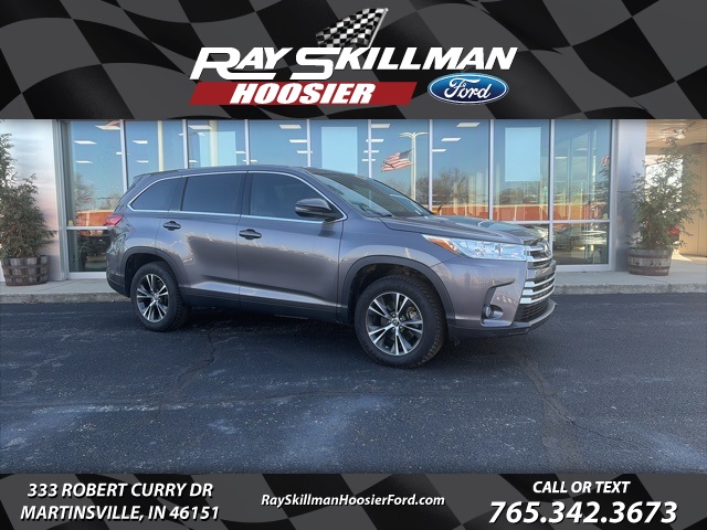 2019 Toyota Highlander LE Plus's photo