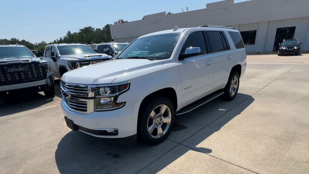2019 Chevrolet Tahoe Premier photo 4