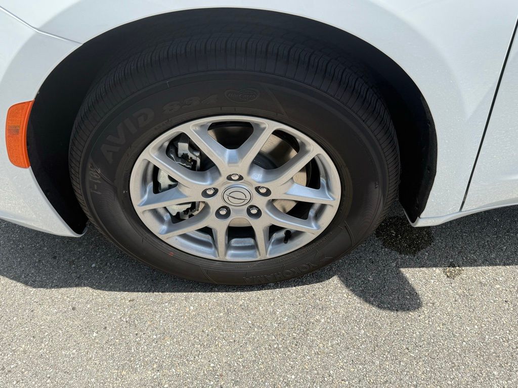 2026 Chrysler Pacifica photo 24