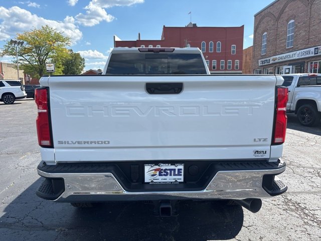 2025 Chevrolet Silverado 2500HD LTZ photo 5