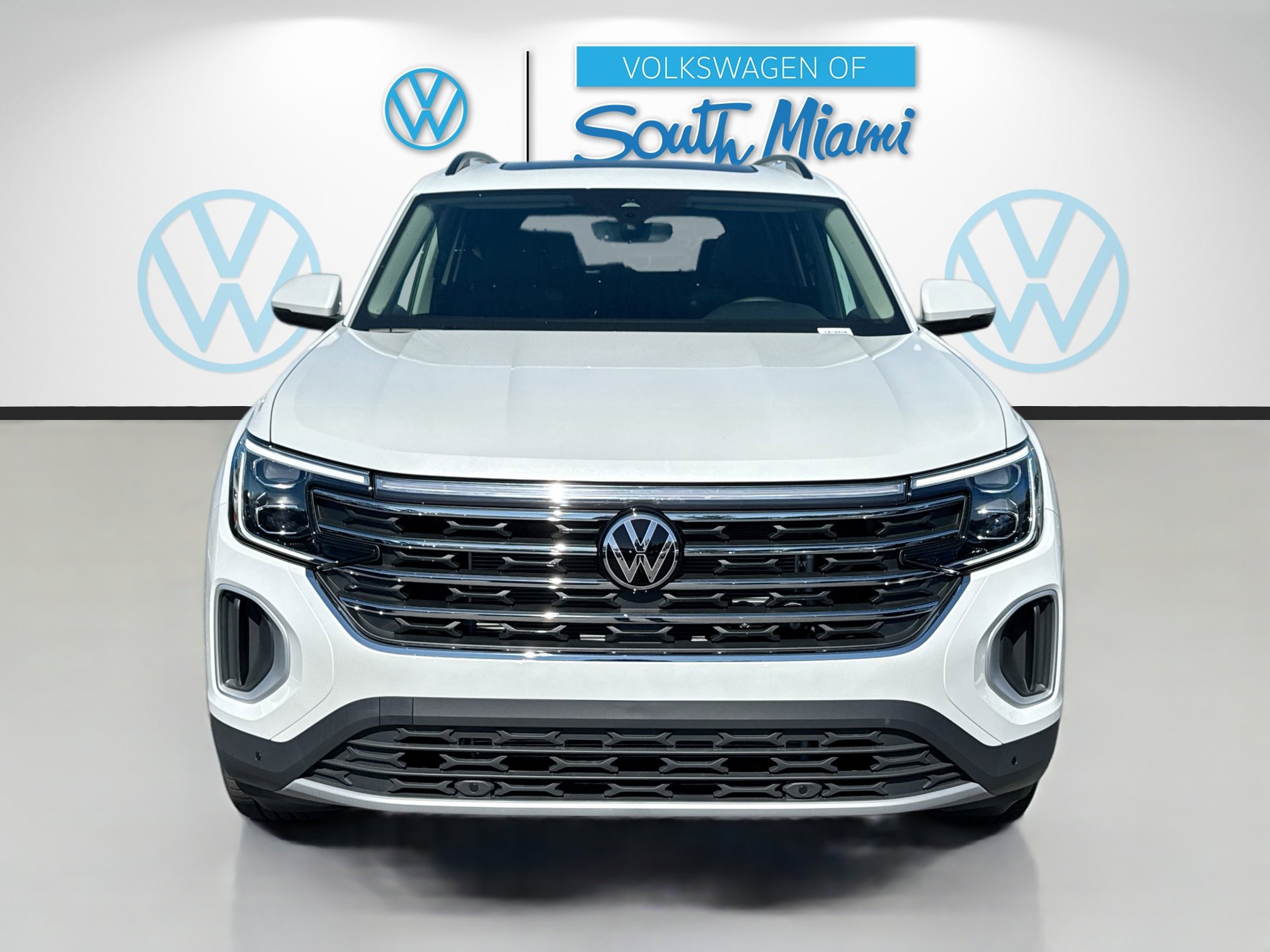 2026 Volkswagen Atlas SE Technology photo 2