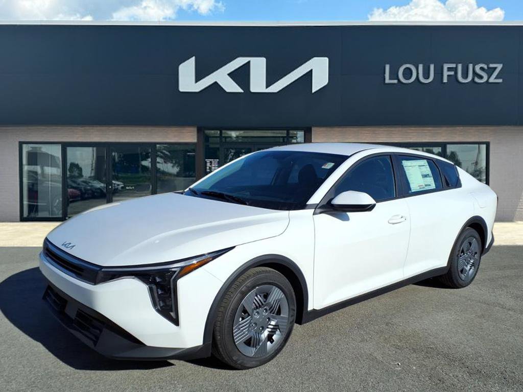 2025 Kia K4 LX's photo