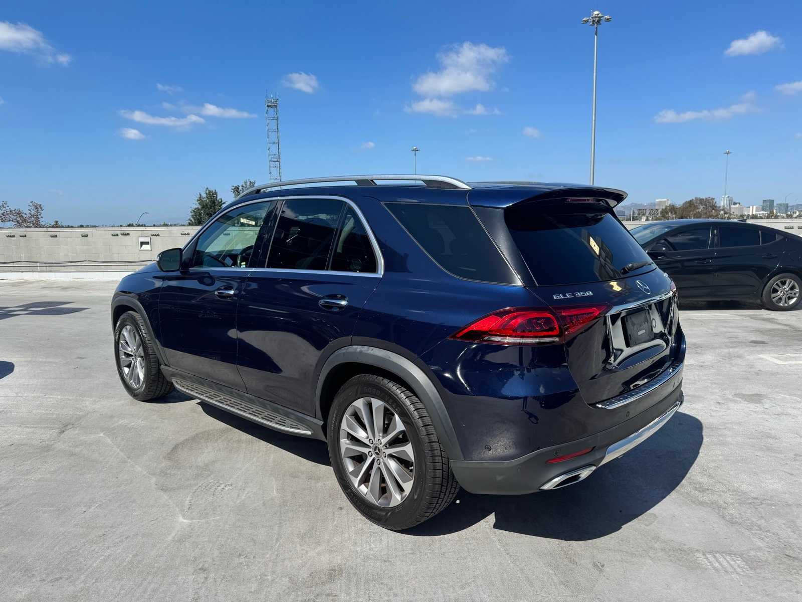 2020 Mercedes Benz GLE 350 photo 2