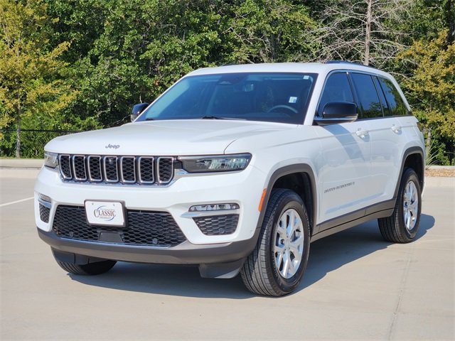 2023 Jeep Grand Cherokee Limited photo 3