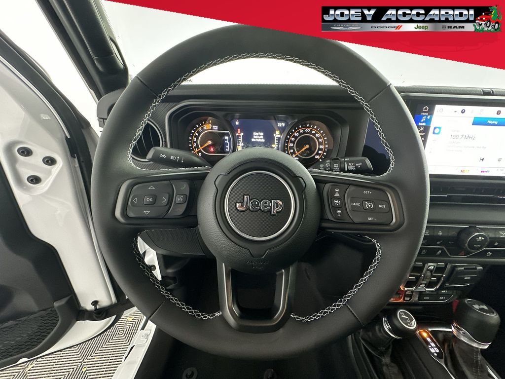 2025 Jeep Wrangler Rubicon photo 14