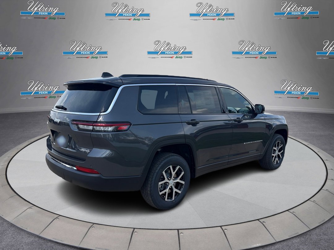 2025 Jeep Grand Cherokee Limited photo 3