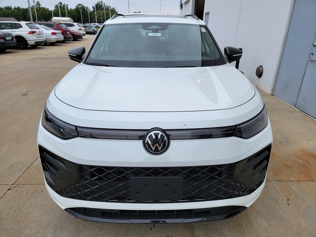 2025 Volkswagen Tiguan SE R-Line Black photo 5