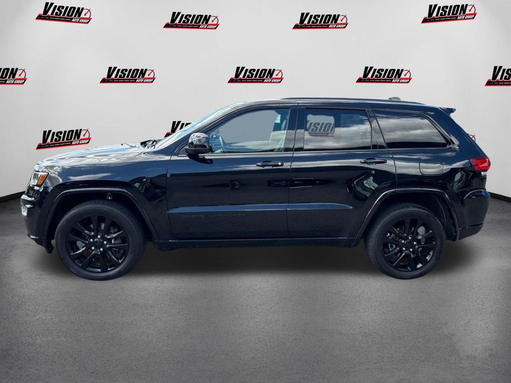 2021 Jeep Grand Cherokee Laredo X photo 8