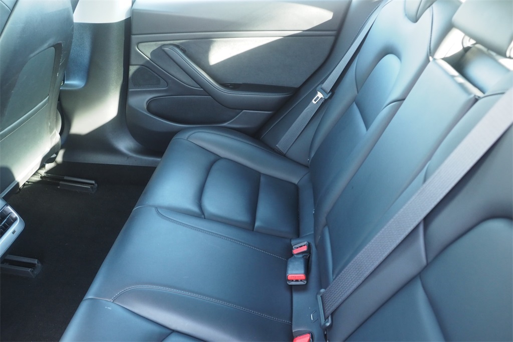 2018 Tesla Model 3 Long Range photo 17