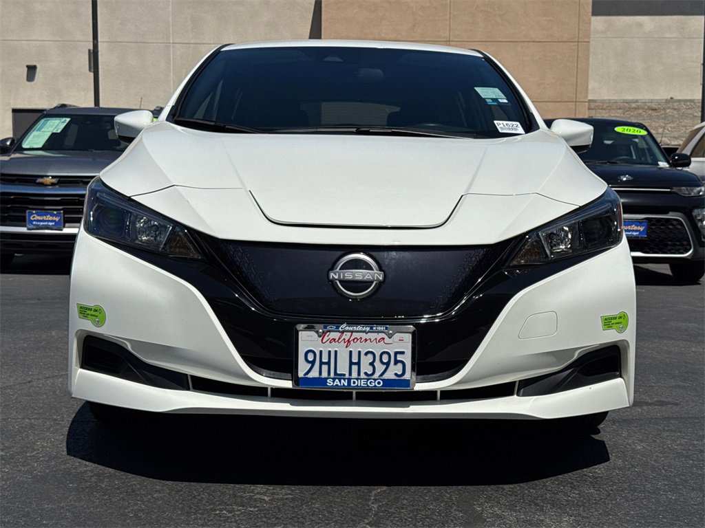 2023 Nissan Leaf S photo 4