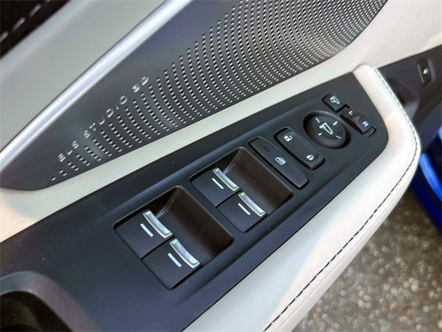 2025 Acura RDX A-Spec Advance photo 17