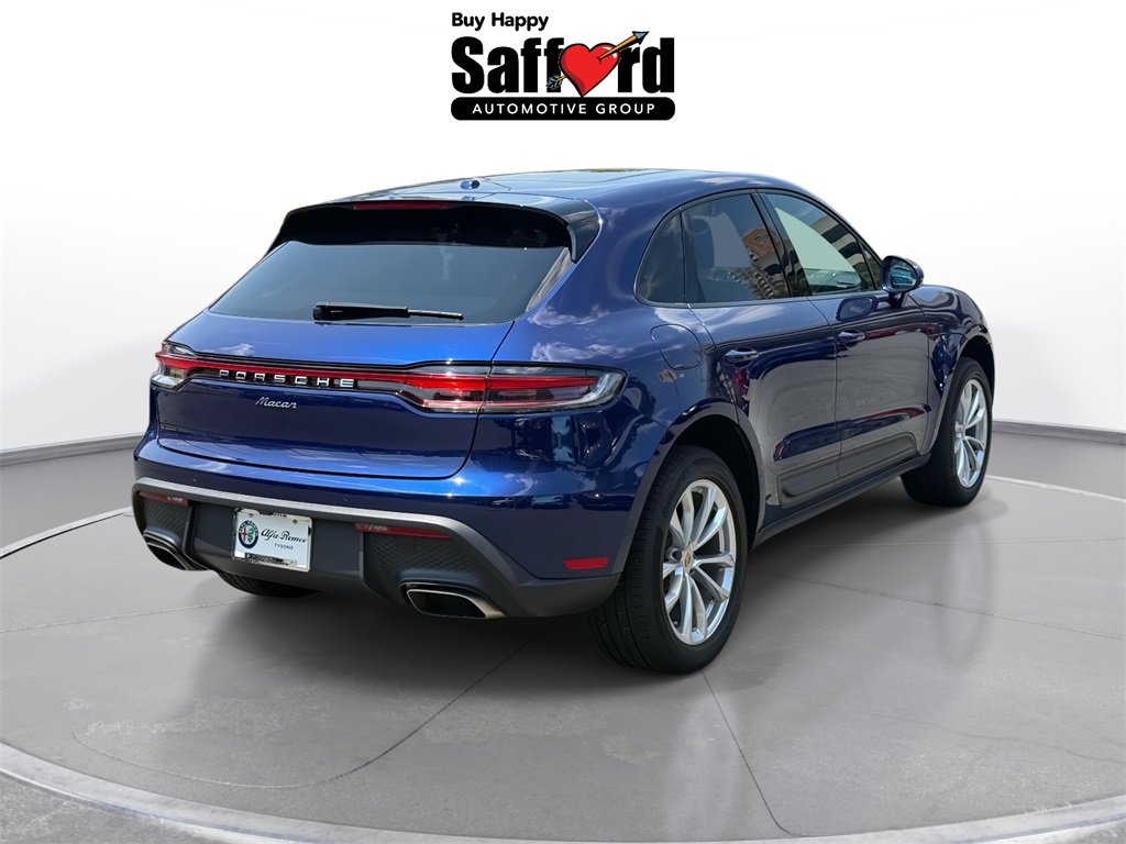 2022 Porsche Macan Base photo 11