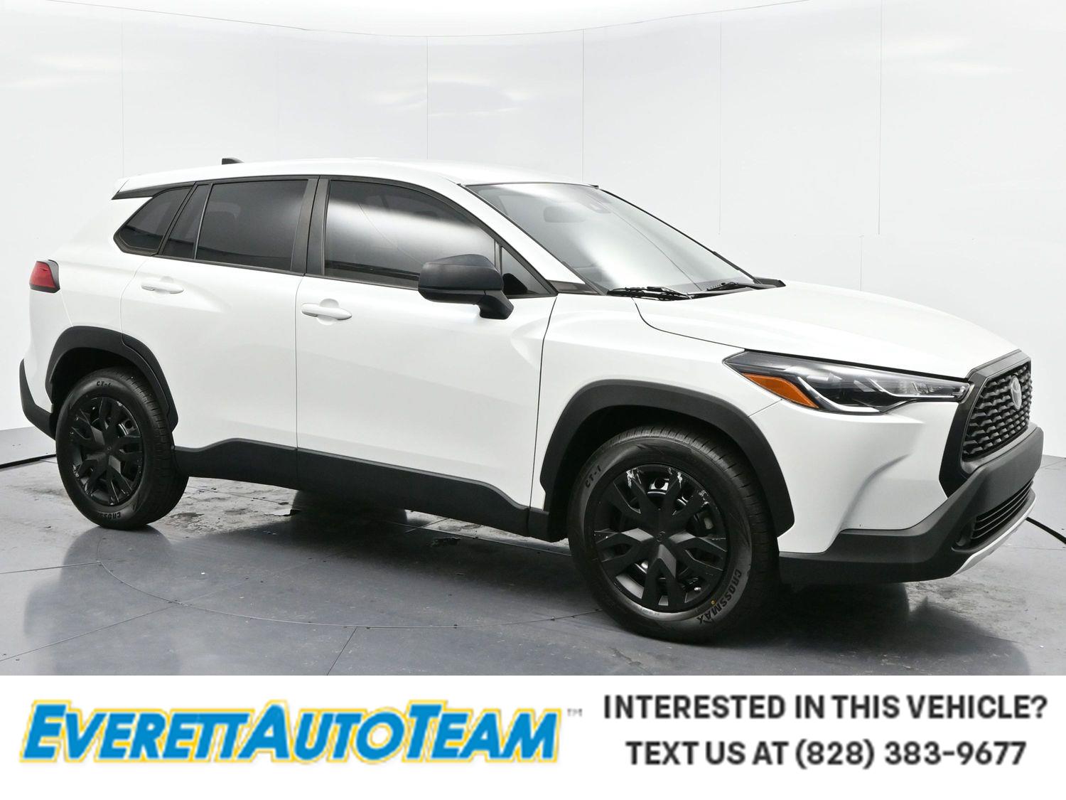 2022 Toyota Corolla Cross L's photo