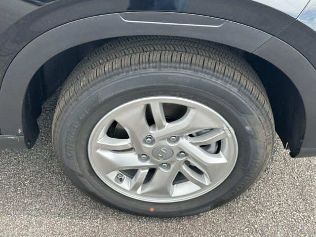 2025 Hyundai Venue SE photo 11