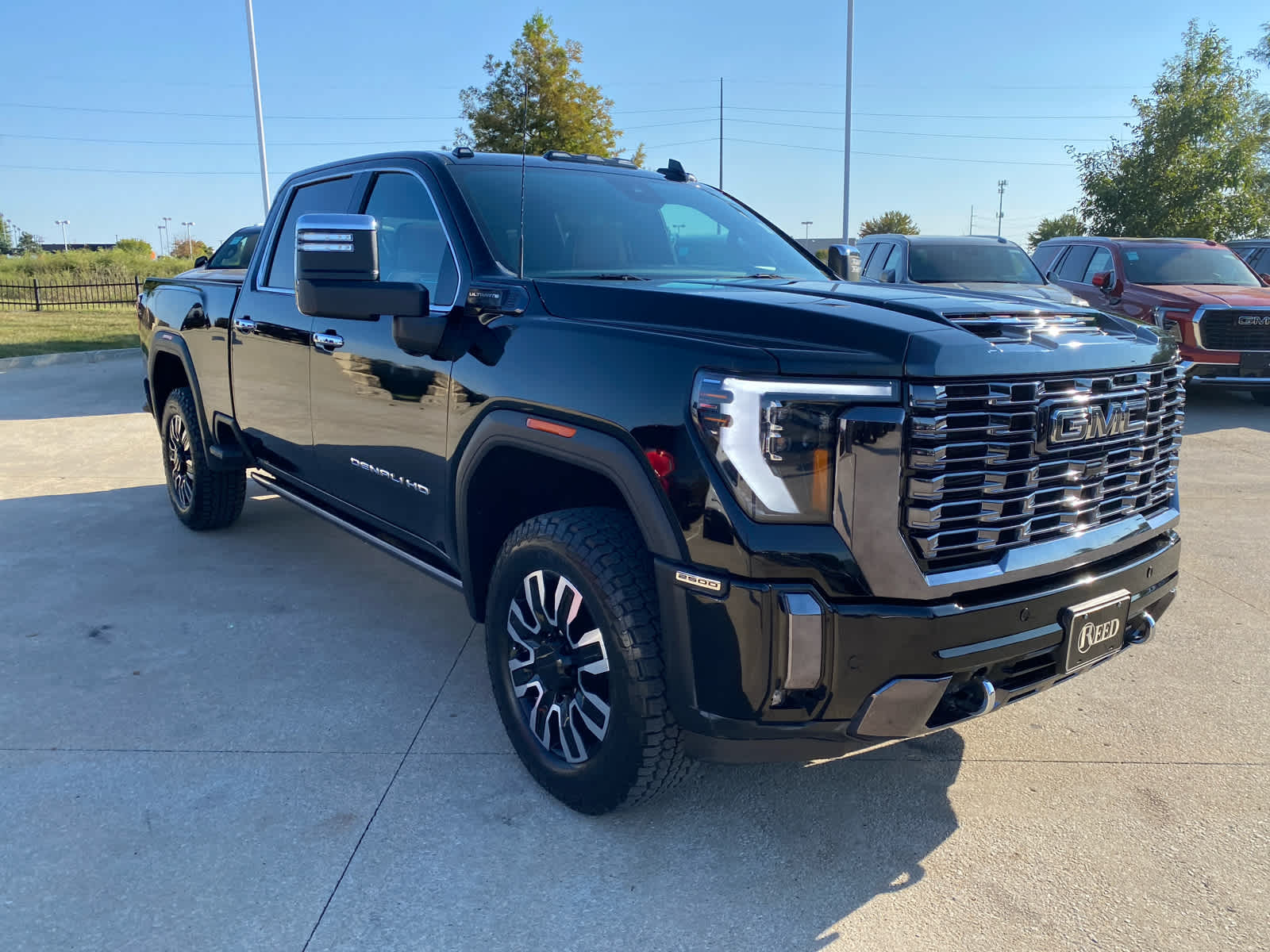 2024 Gmc Sierra HD Denali Ultimate photo 3