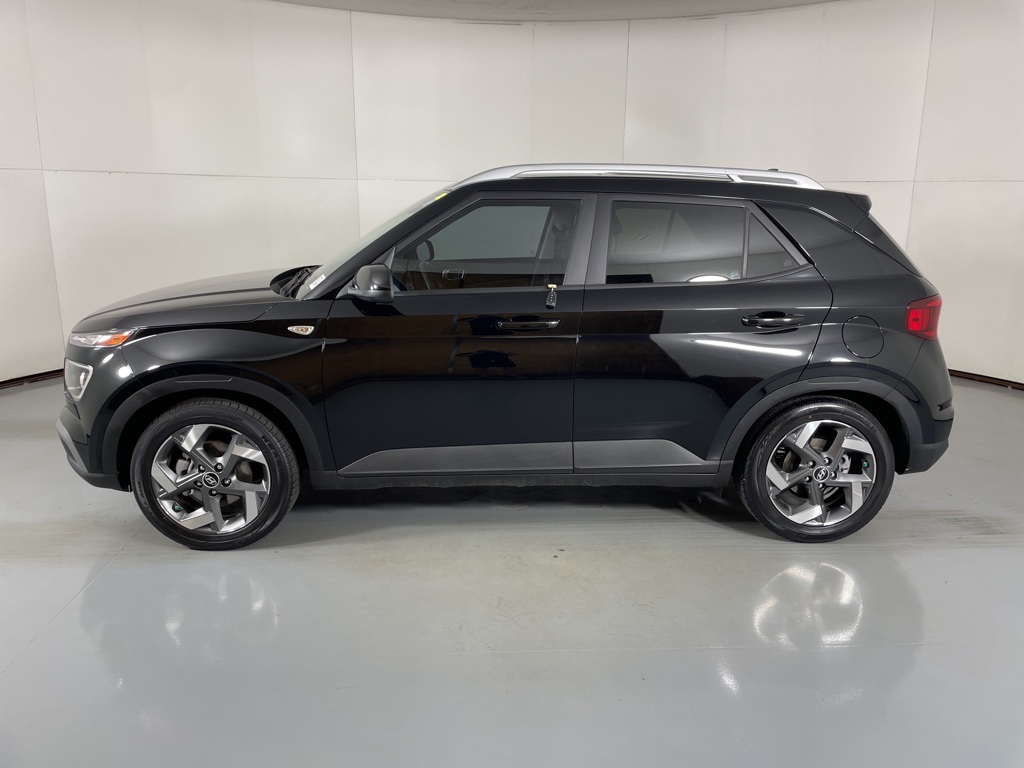 2022 Hyundai Venue SEL Limited photo 4
