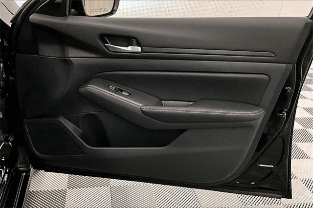 2025 Nissan Altima 2.5 SV Special Edition photo 32
