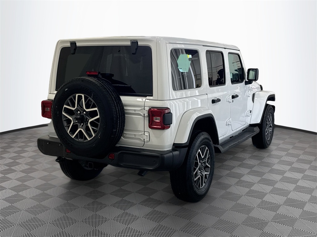 2025 Jeep Wrangler Sahara photo 9