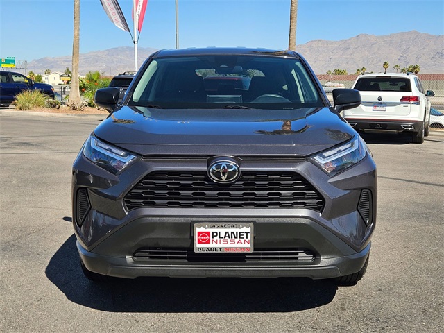 2024 Toyota RAV4 LE photo 4