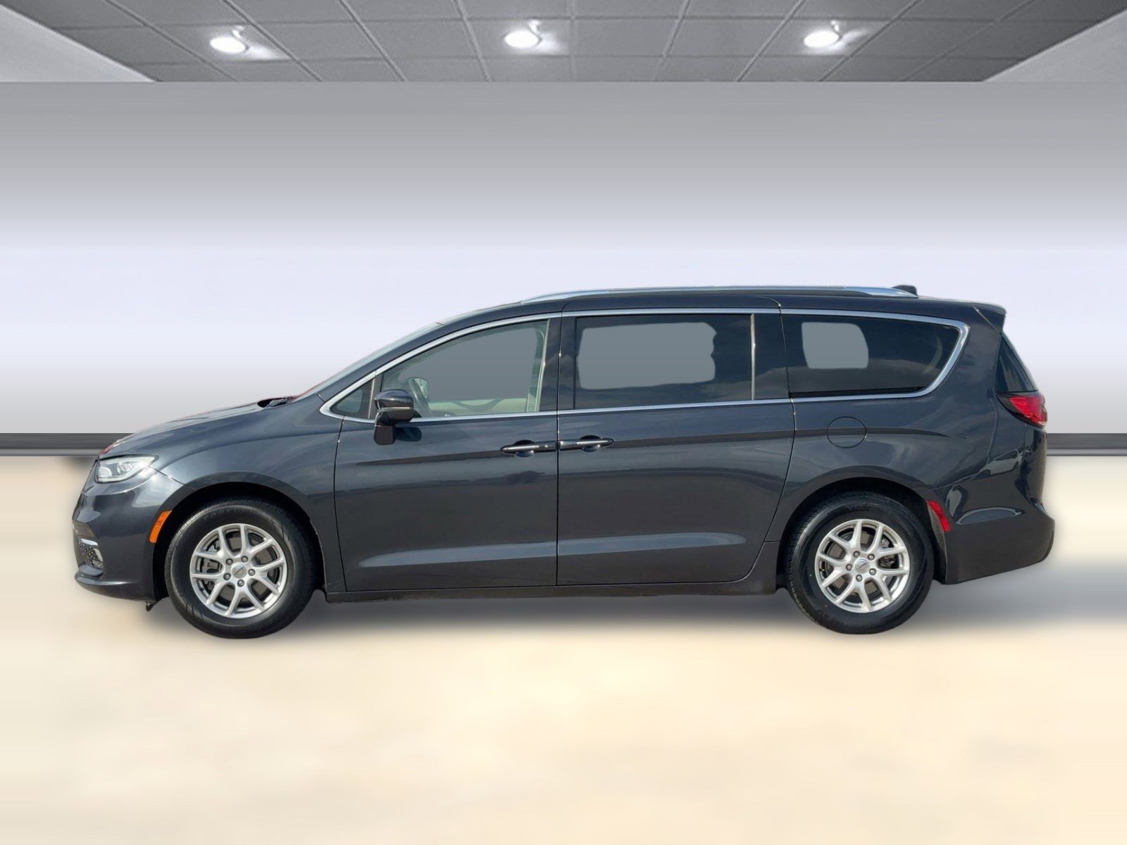 Used 2021 Chrysler Pacifica Touring L with VIN 2C4RC1BG0MR589335 for sale in Greenville, TX