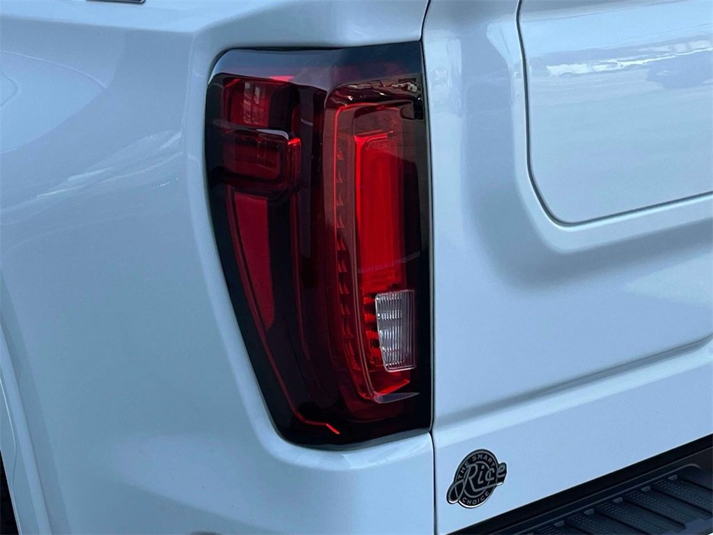2026 Gmc Sierra 1500 SLT photo 10