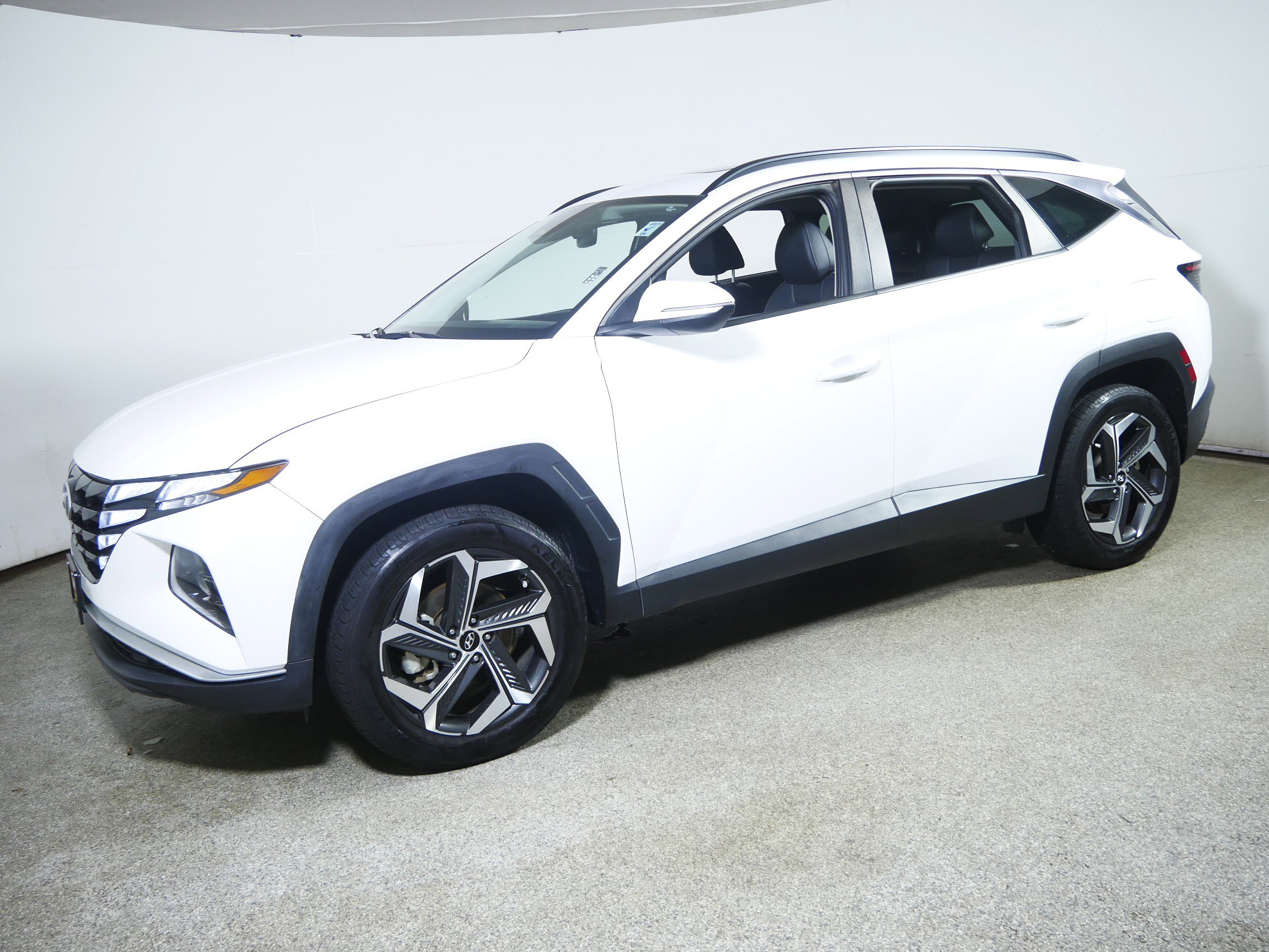2023 Hyundai Tucson SEL Convenience photo 3
