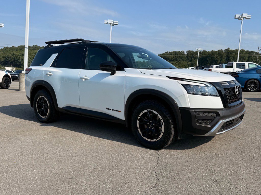 2025 Nissan Pathfinder Rock Creek photo 6